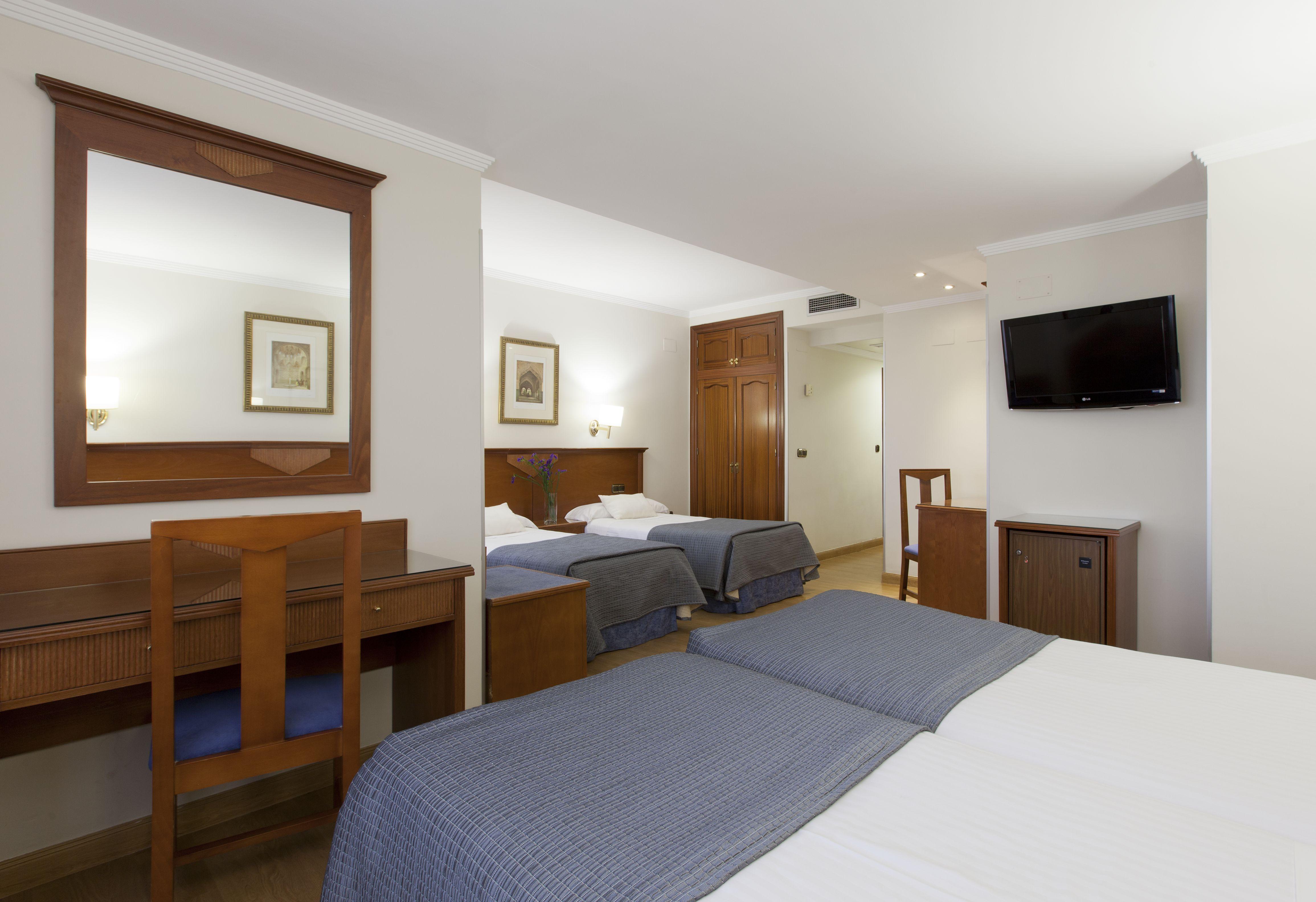 Hotel Porcel Alixares 4*