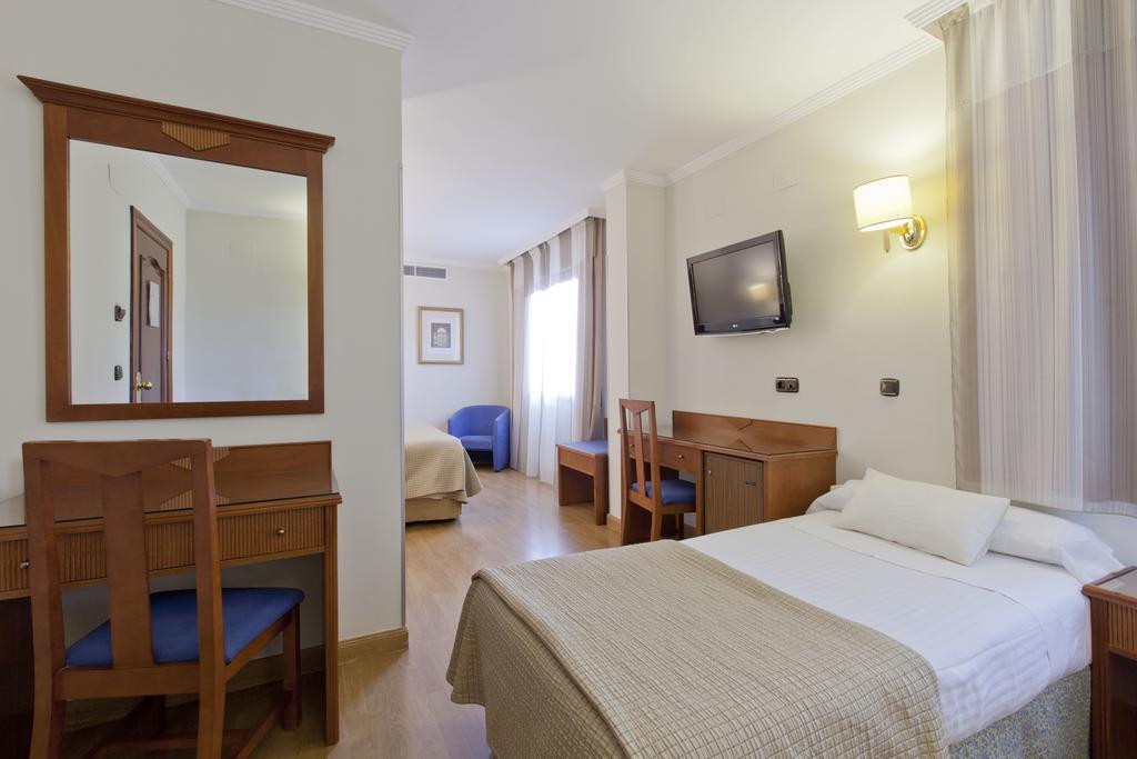 Porcel Alixares 4*