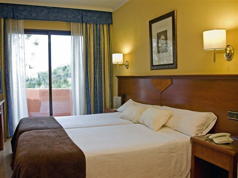 Porcel Alixares Hotel 4*