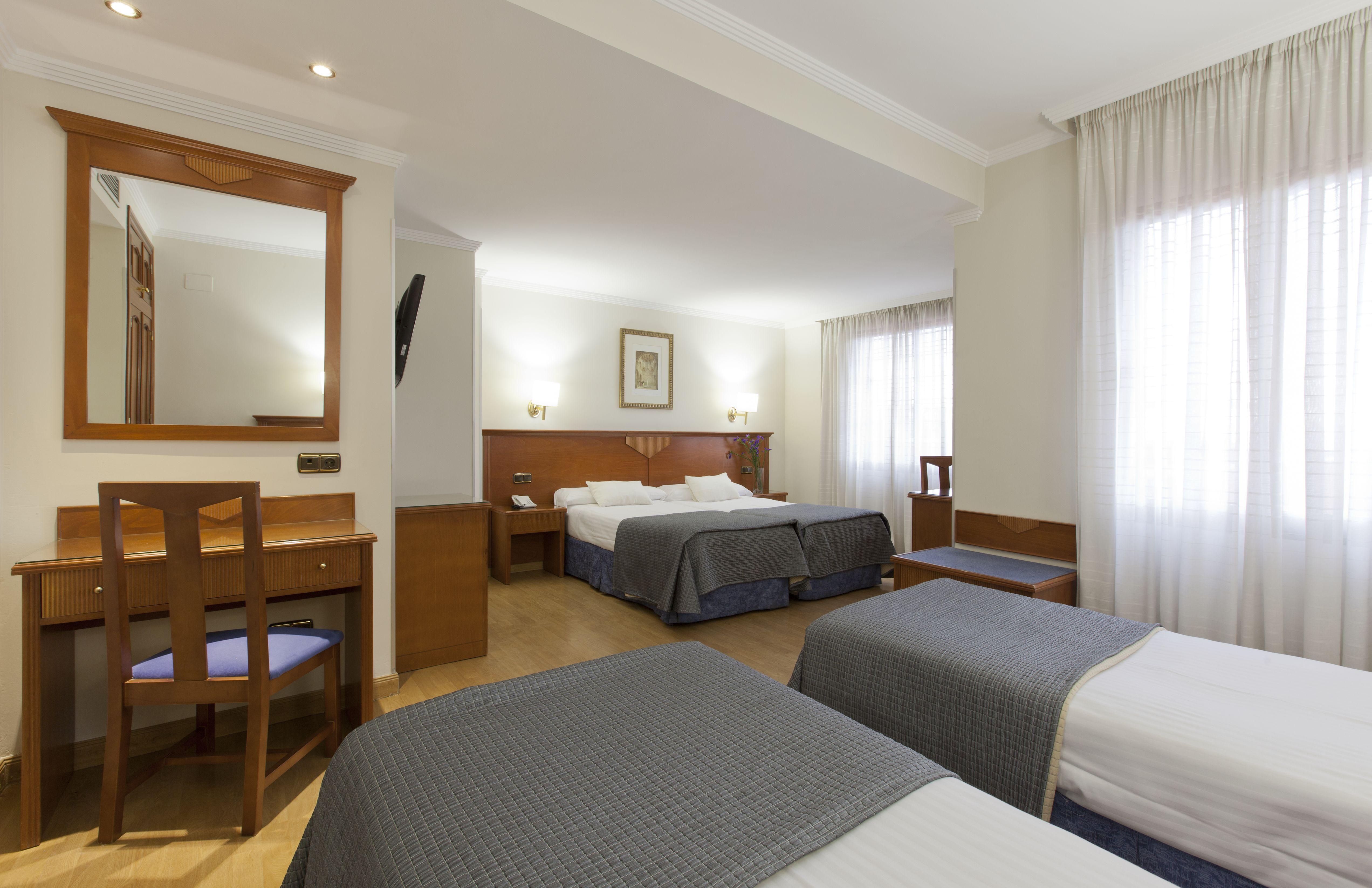 Porcel Alixares Hotel