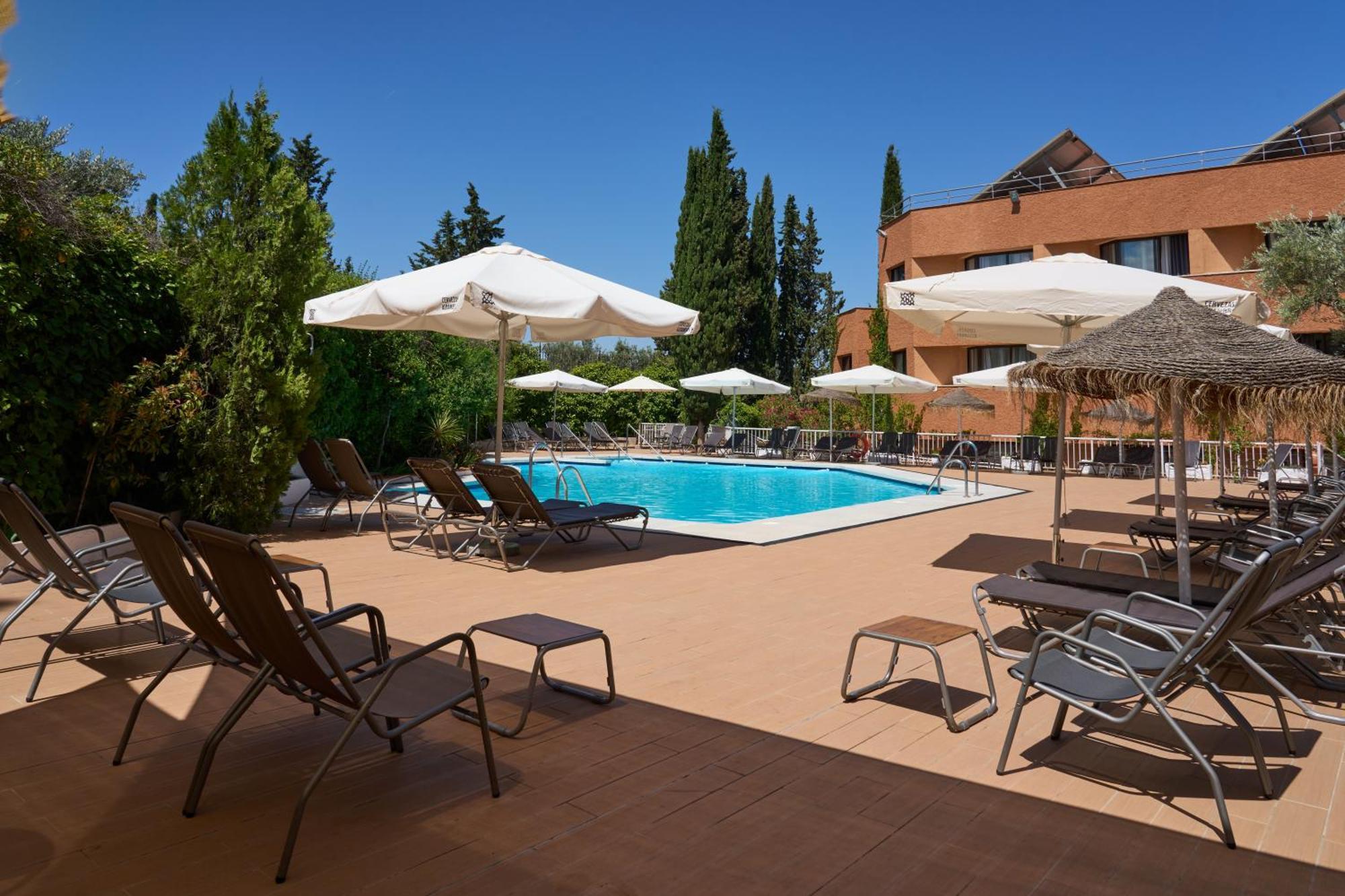 Porcel Alixares Hotel 4*